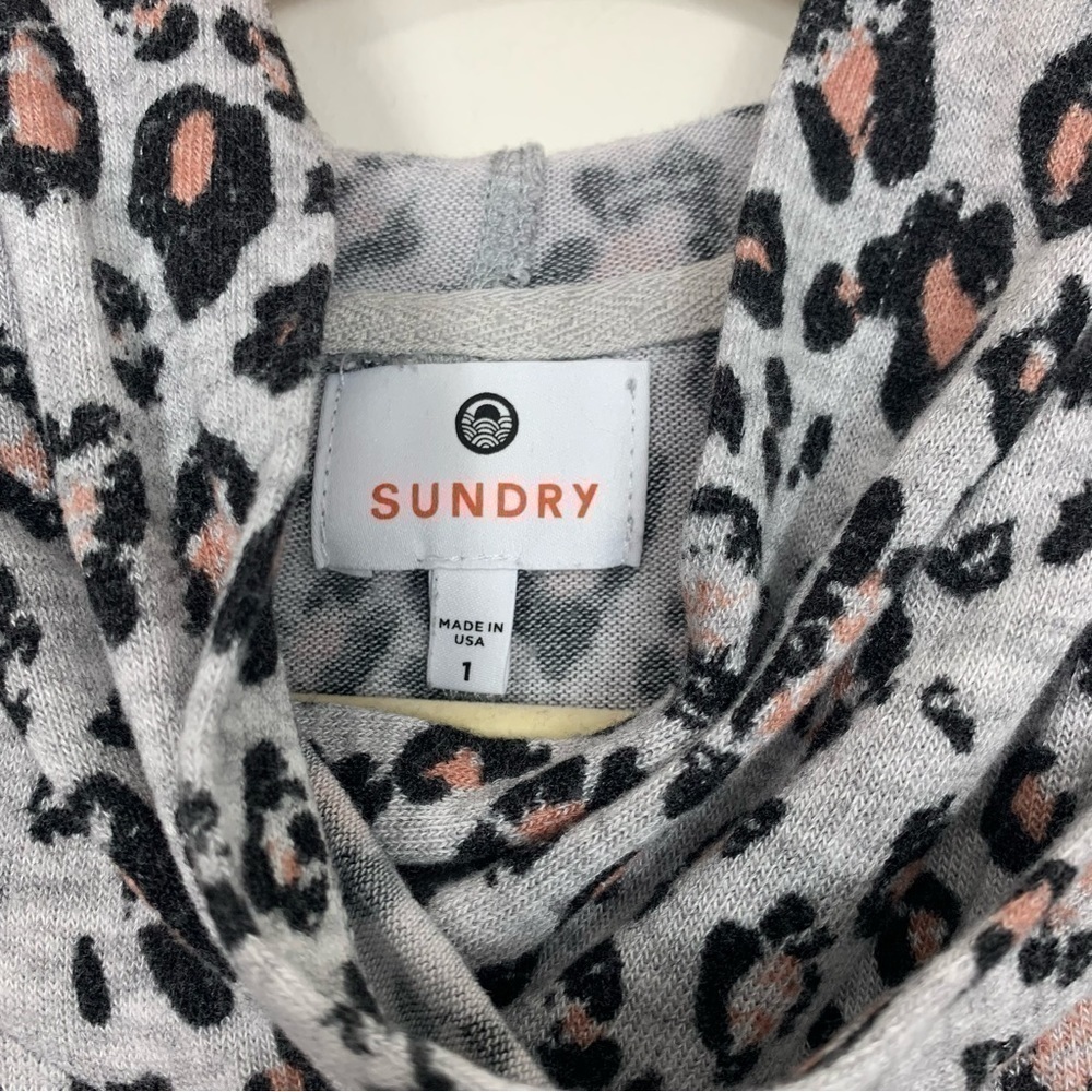 Sundry Draped Gray Leopard Print Hoodie Size Small - Picture 3 of 14